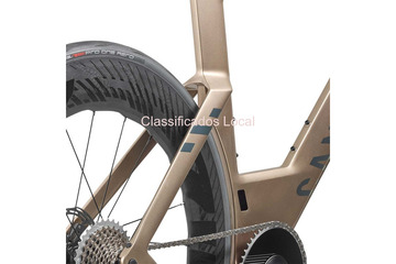 2025 Canyon Speedmax CFR AXS Road Bike (WAREHOUSEBIKE)