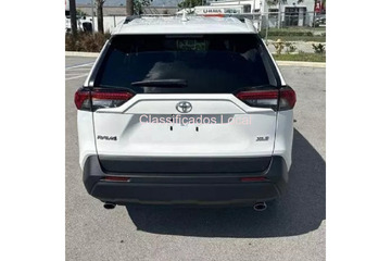 Toyota RAV4 2022 XLE